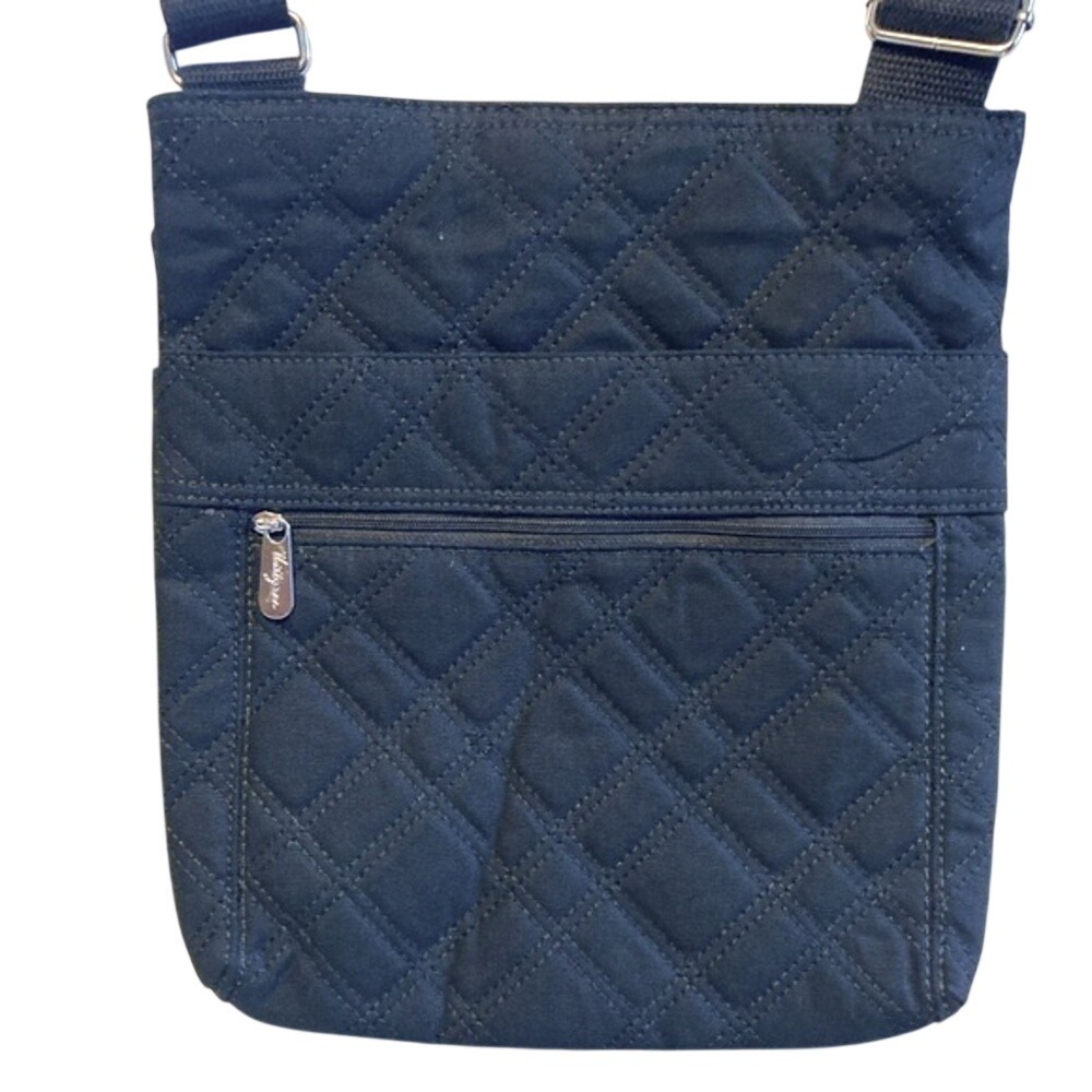 Black Thirty One‎ Purse in excellent condition!
